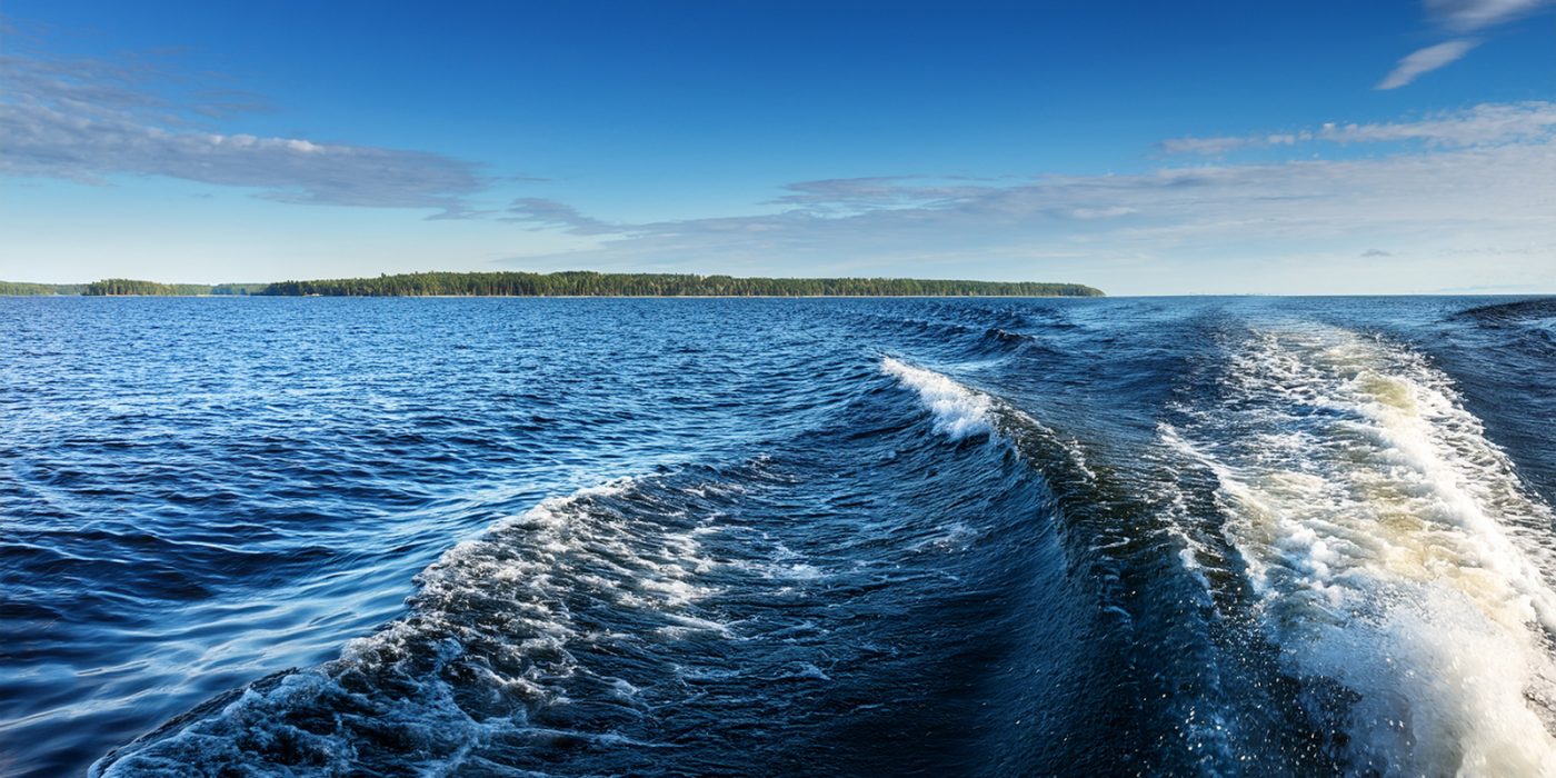 Peräaallot.