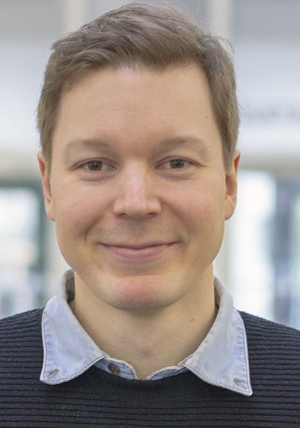 OP Kivin2 Portrait F2a40edcd018f8169dd5d9092c0e3d02 Ollipekka Kivin henkilökuva